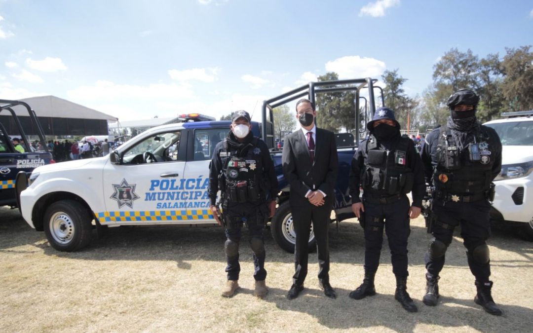 Recibe Salamanca equipamiento para Policía Municipal