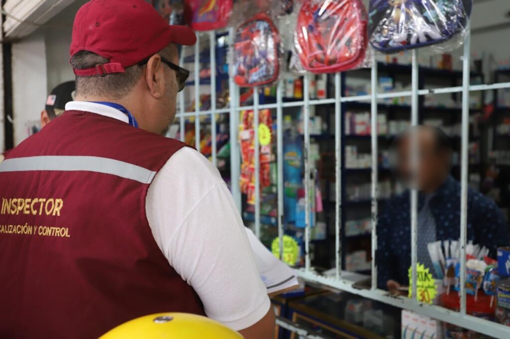 Mantiene Dirección de Fiscalización recorridos para regularizar mercados locales