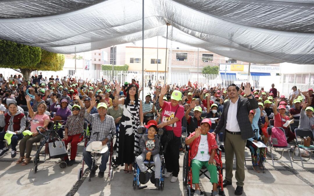 El Presidente César Prieto Encabeza Entrega de Apoyos en el DIF Colonia Guanajuato