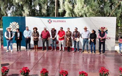 Presidente César Prieto recibe a paisanos migrantes en Labor de Valtierra.